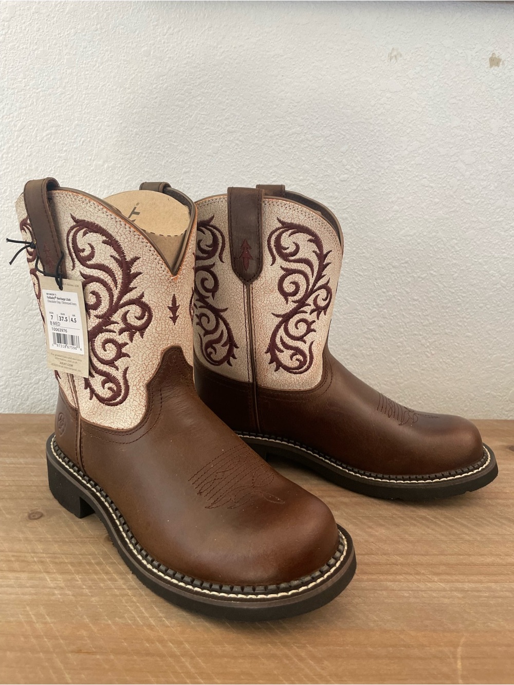 New ARIAT FatBaby Heritage Lilah women’s size 7 Western boots